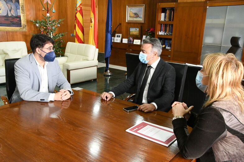Xàbia aboga por la vivienda pública ofreciendo siete parcelas al Consell