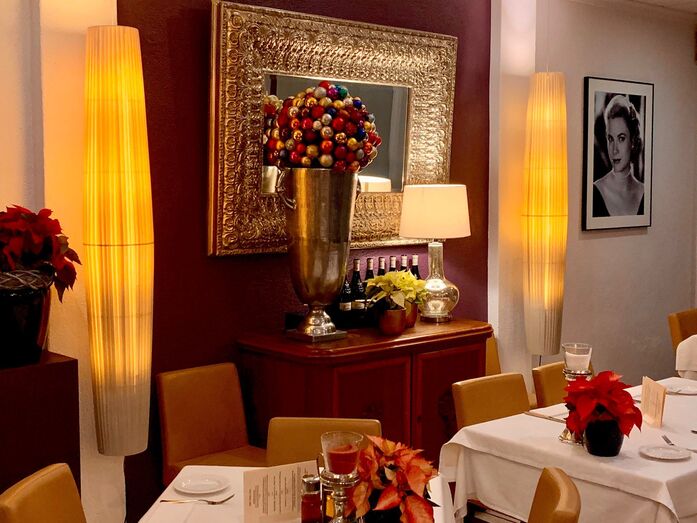 Disfruta de la navidad en Restaurante Plaza número 6