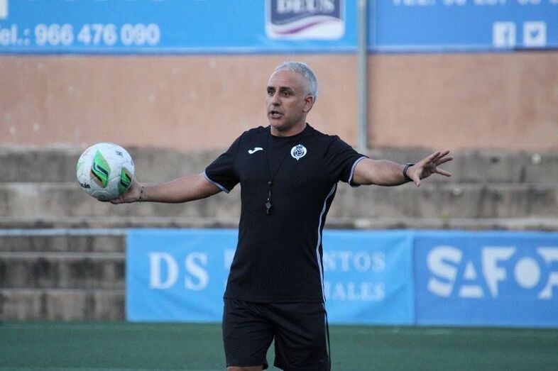 Lauro Techeirea es el nuevo entrenador del CD Jávea