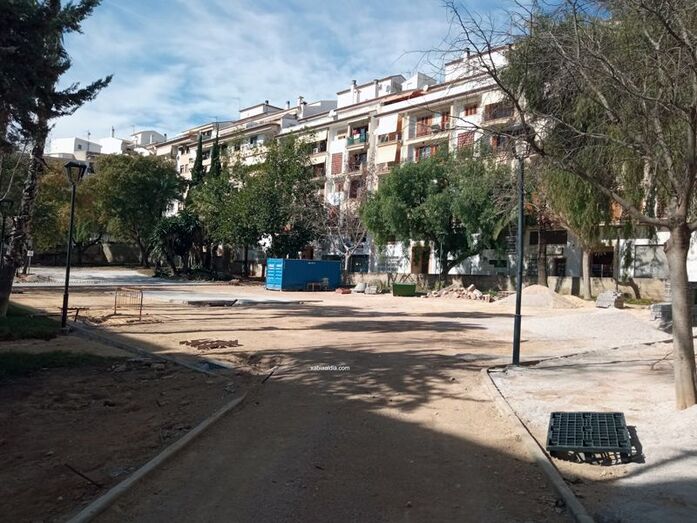 Thiviers residents raise concerns over lack of progress of the park renovation