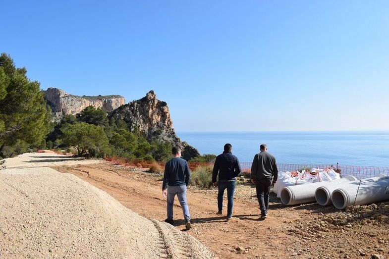 Comienzan las obras del nuevo mirador de la Cala del Moraig