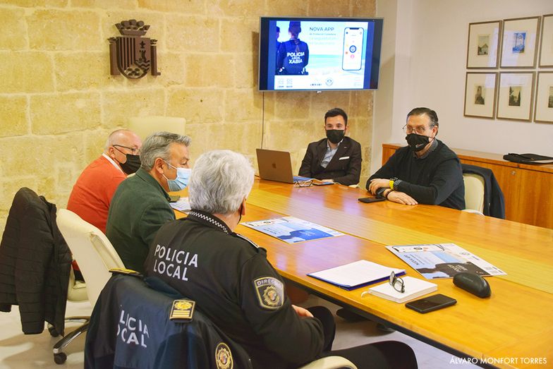 La Policía Local agiliza su capacidad de acción con la app Xàbia Alerta
