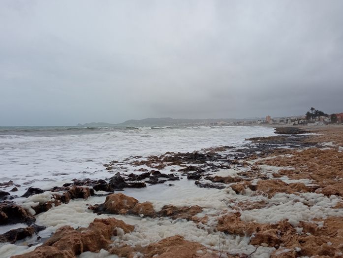 Aemet mantiene un aviso amarillo por fuertes lluvias en la Marina Alta