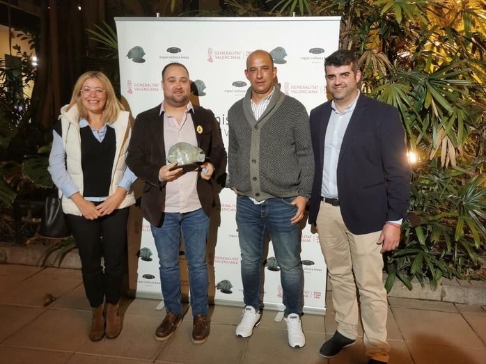 Los Bous a la Mar de Xàbia recogen su distinción en los premios taurinos de la Generalitat