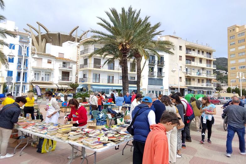 Cáritas recoge más de 1.500 euros a beneficio de Ucrania en su mercadillo solidario