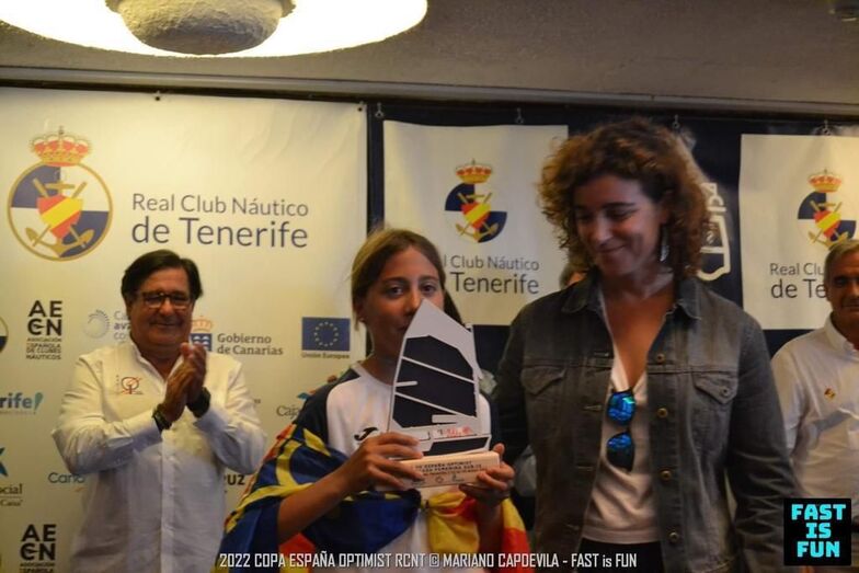 Begoña Pérez-Manglano segunda fémina sub13 en la Copa de España de Optimist