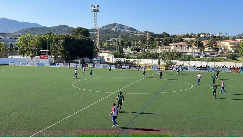 El Calpe y el Jávea cierran la temporada con empate a dos goles