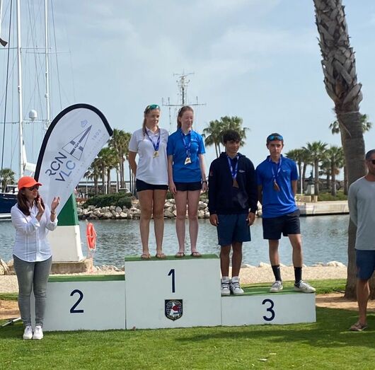 Arantza Reig y Lucy Crosbie del Club Náutico Jávea, campeonas autonómicas de 420