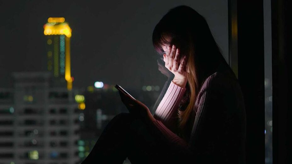Sanidad crea un teléfono de atención y prevención del suicidio