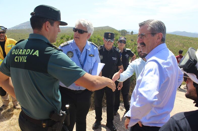 Los medios de extinción realizan un simulacro en la Granadella como parte de unas jornadas de seguridad Pactesur