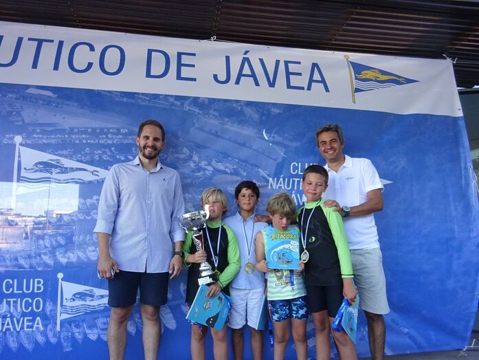 84 escolares participan en la Liga Interescolar del Club Náutico Jávea