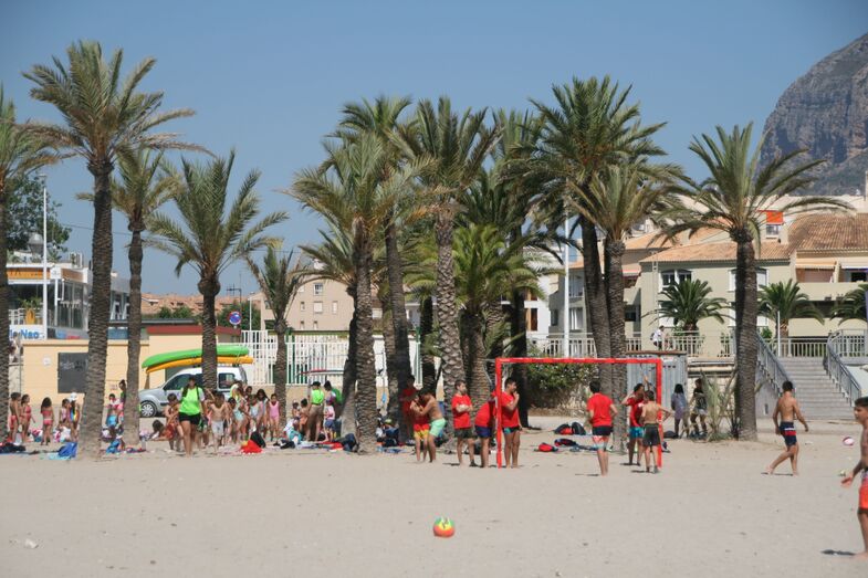 Un total de 130 niños y niñas de Xàbia participan en las actividades de la Escuela de Verano municipal
