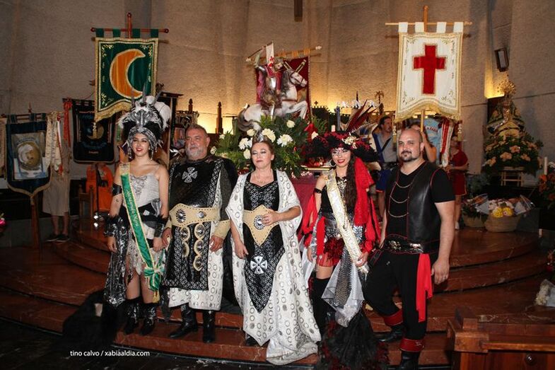 Ofrenda de flores a Sant Jaume
