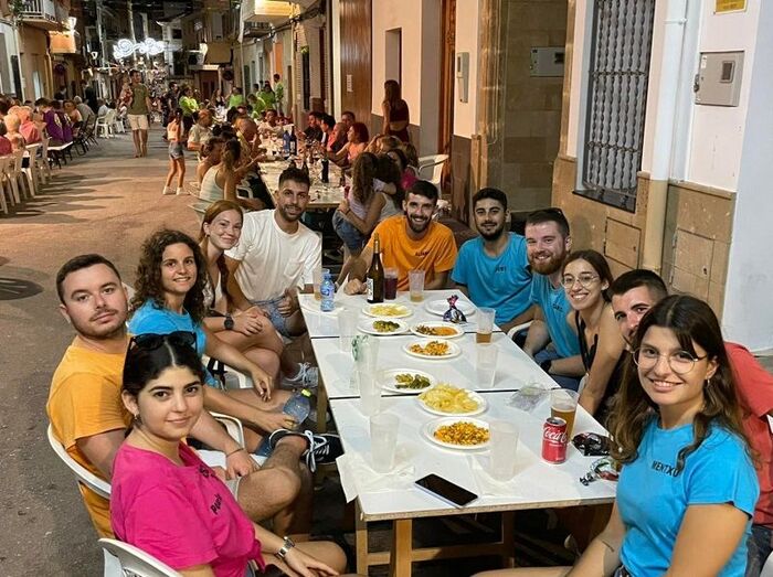 Cocas para los pobleros y pobleras en las fiestas de Santa María Magdalena de Benitatxell