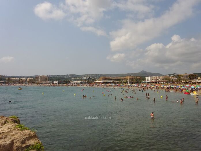 CERRADA LA PLAYA DEL ARENAL