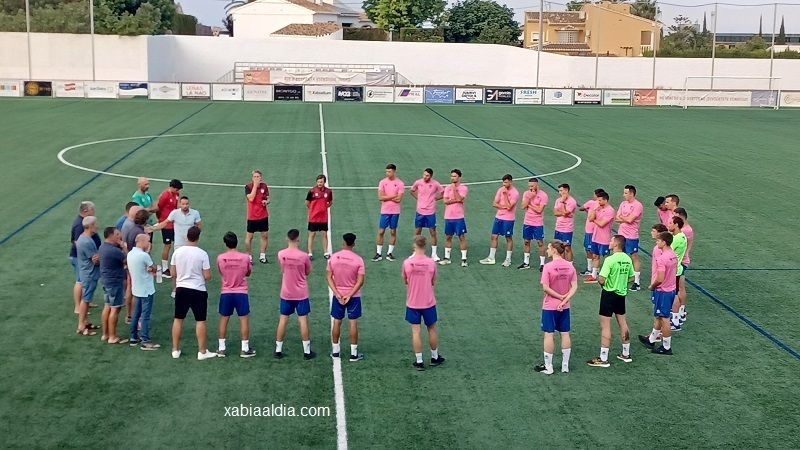 El CD Jávea arranca la pretemporada tras el acuerdo con el ayuntamiento