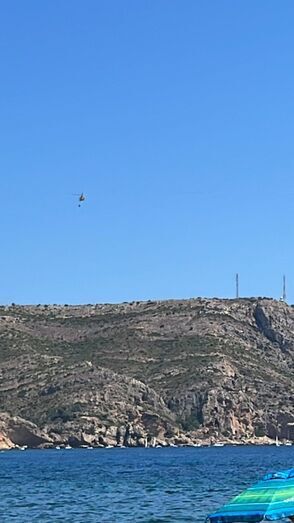 Rescatan a un joven herido en la Cala Tango de Xàbia