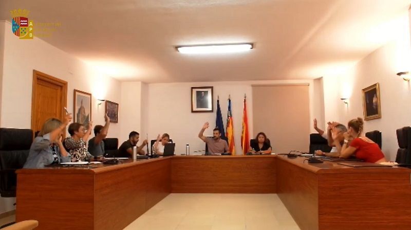 Benitatxell reduce la externalidad de la plantilla municipal, pasando de 16 a 6 externos