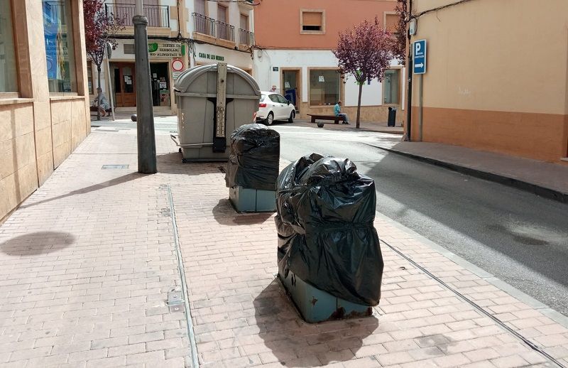 Enrique Escrivá pide que se convoque una Comisión de Urbanismo y Servicios para tratar el deficiente servicio de la basura en Xàbia
