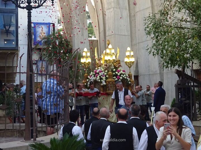 Procesión en honor a la Mare de Déu de Loreto