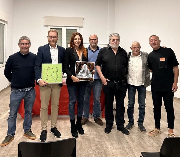 Empar Ferrer y César Palazuelos ganan los premios literarios Cavall de Laguar