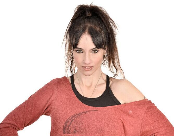 La actriz Beatriz Rico narrará en Xàbia y en clave de humor porque prefiere estar “antes muerta que convicta”