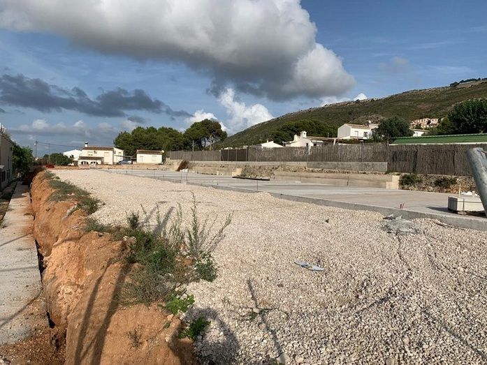 Red denuncia que las pistas de pádel le costarán al Ayuntamiento de Benitatxell 150.000 euros más