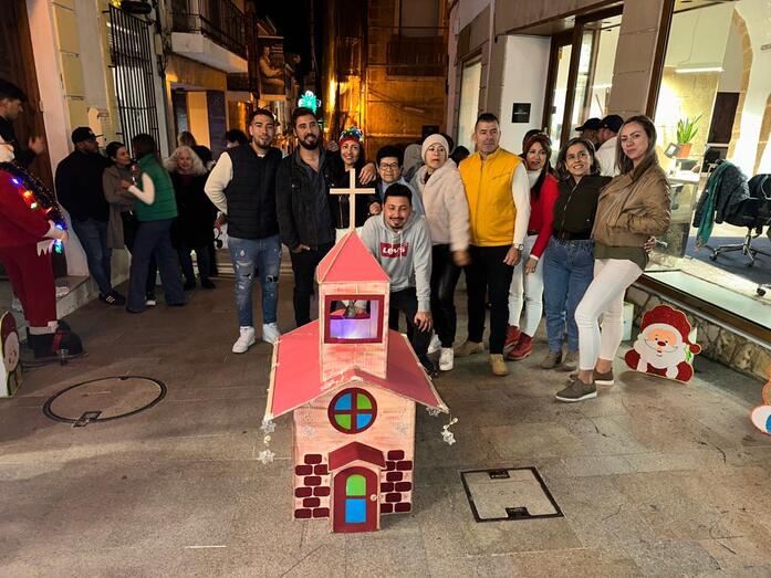 La comunidad colombiana de Xàbia celebran el día de la Inmaculada