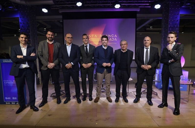 Mazón presenta en Madrid el nuevo proyecto de Costa Blanca para difundir el destino en el metaverso