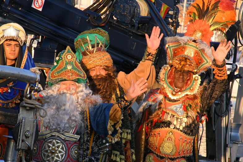 La magia e ilusión de los Reyes Magos inunda Xàbia